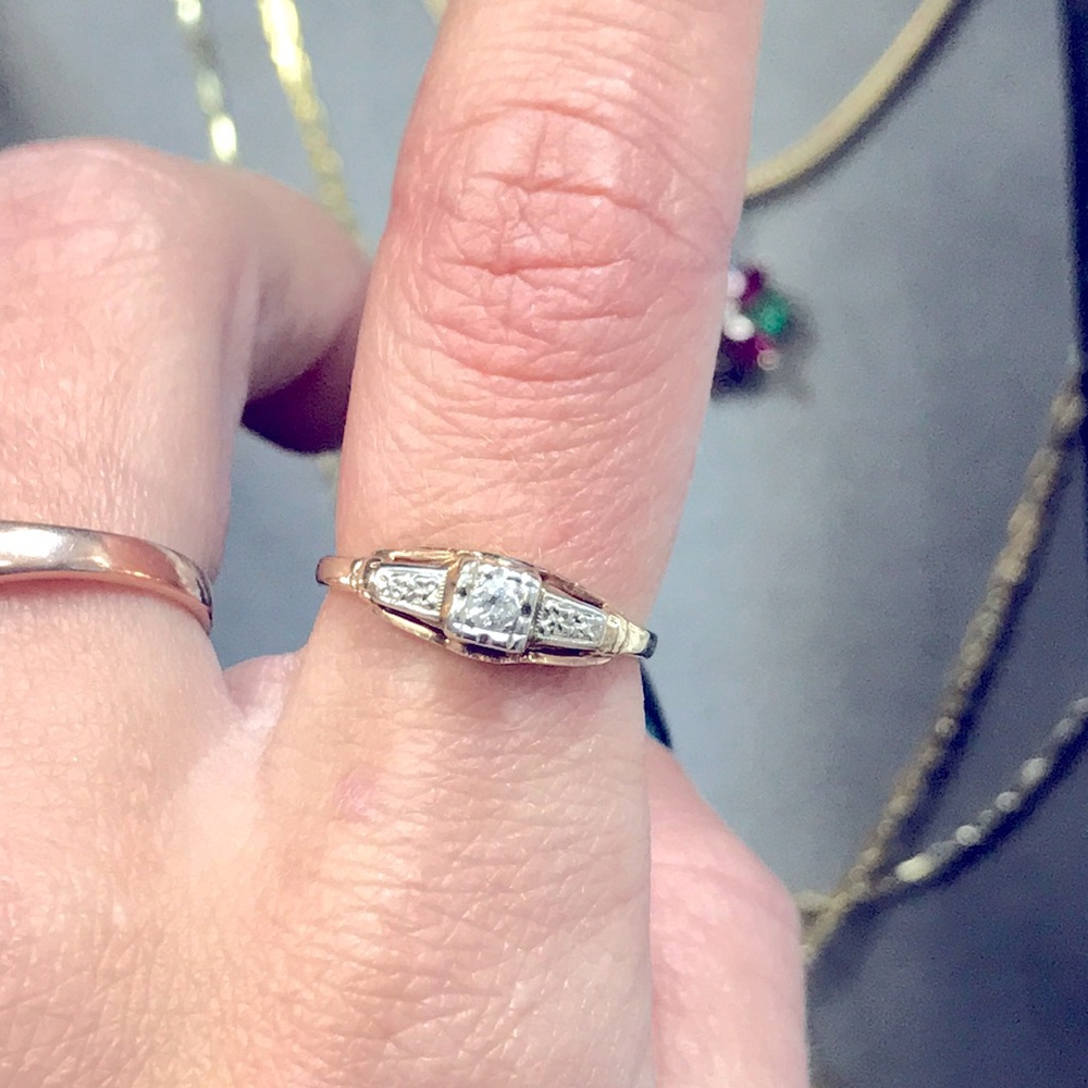 366755 14k diamond ring